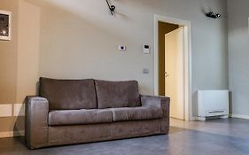 Via Natta - San Siro Apartments - 4 People